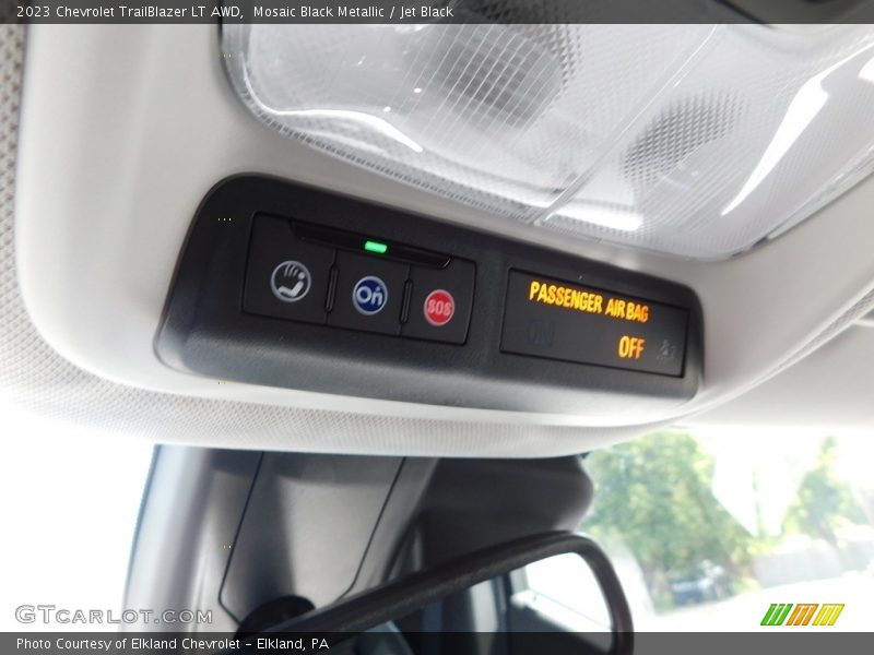 Mosaic Black Metallic / Jet Black 2023 Chevrolet TrailBlazer LT AWD
