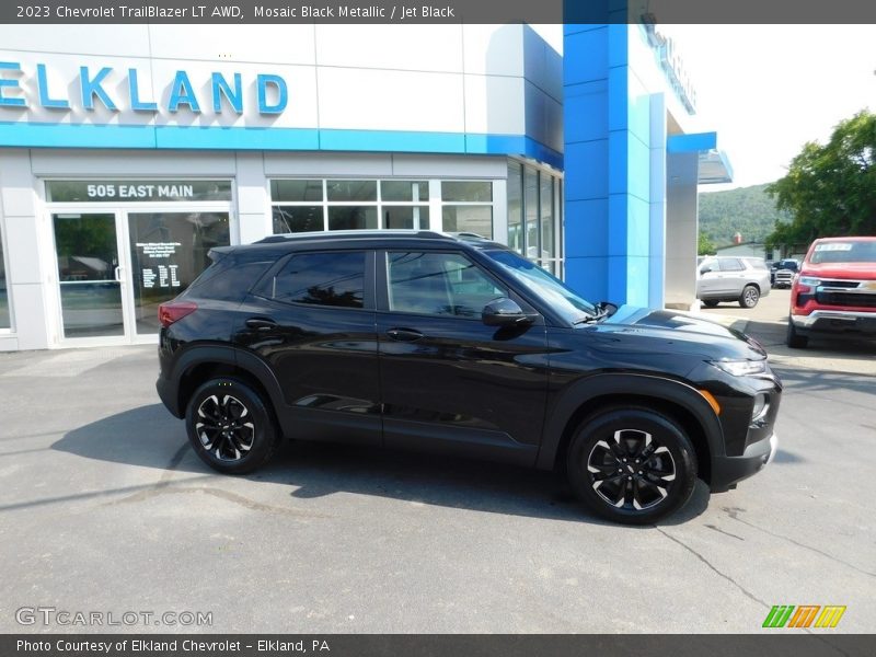 Mosaic Black Metallic / Jet Black 2023 Chevrolet TrailBlazer LT AWD