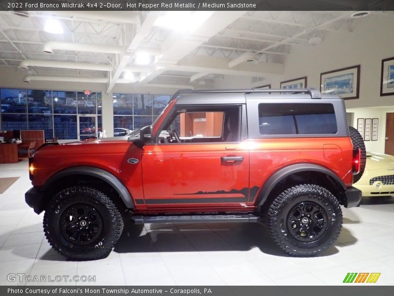 Hot Pepper Red Metallic / Medium Sandstone 2022 Ford Bronco Wildtrak 4x4 2-Door