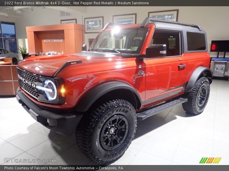 Front 3/4 View of 2022 Bronco Wildtrak 4x4 2-Door