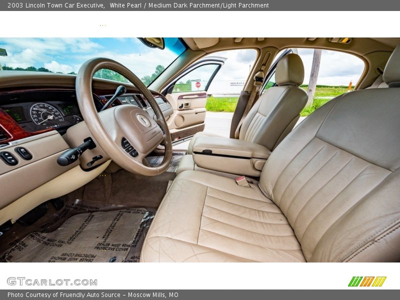 White Pearl / Medium Dark Parchment/Light Parchment 2003 Lincoln Town Car Executive