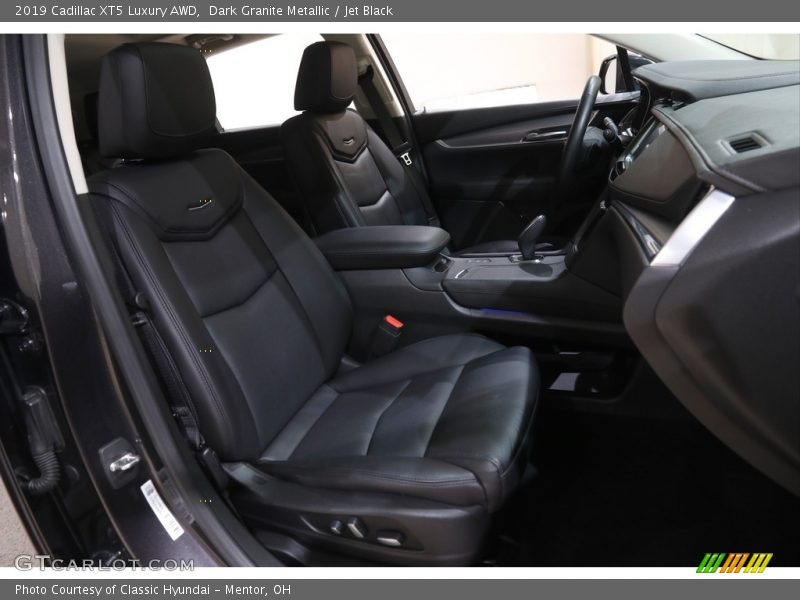 Dark Granite Metallic / Jet Black 2019 Cadillac XT5 Luxury AWD