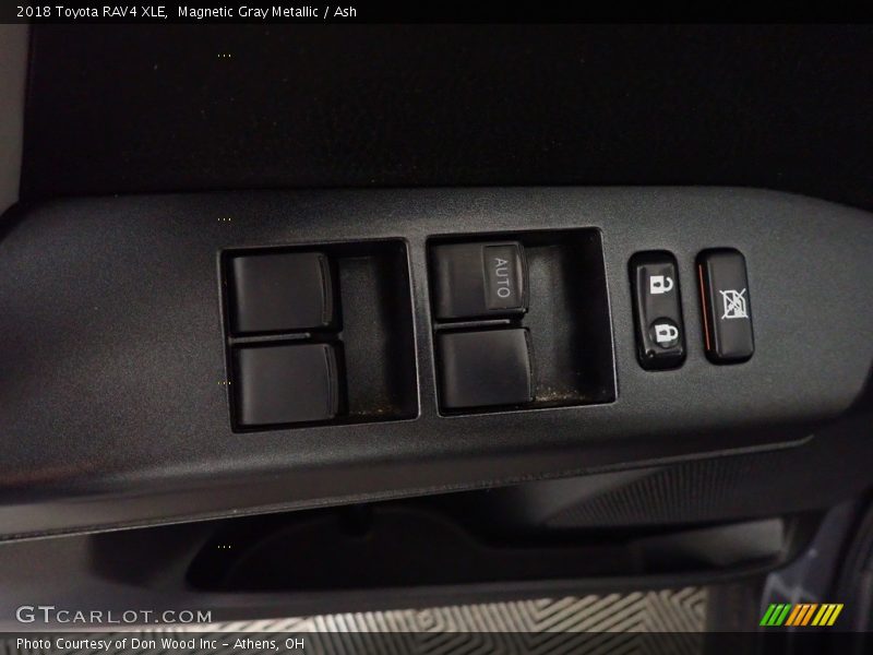 Magnetic Gray Metallic / Ash 2018 Toyota RAV4 XLE