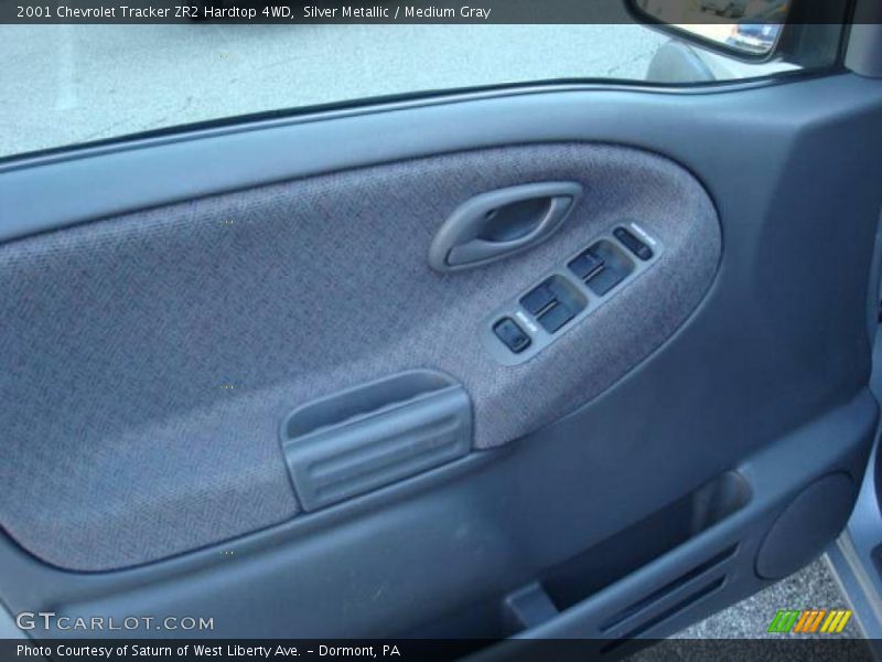 Silver Metallic / Medium Gray 2001 Chevrolet Tracker ZR2 Hardtop 4WD