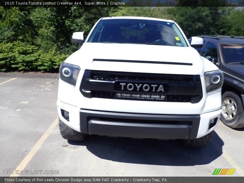 Super White / Graphite 2016 Toyota Tundra Limited CrewMax 4x4