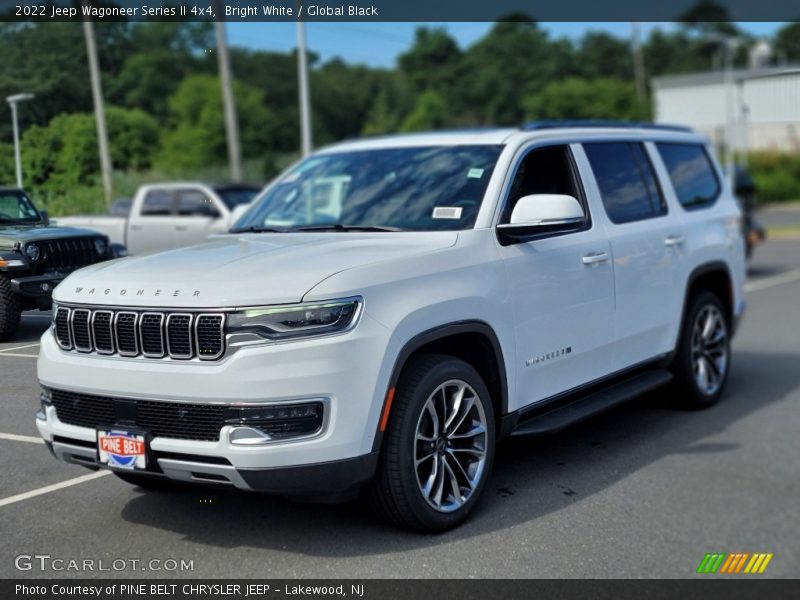 Bright White / Global Black 2022 Jeep Wagoneer Series II 4x4