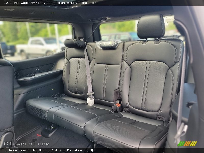 Bright White / Global Black 2022 Jeep Wagoneer Series II 4x4