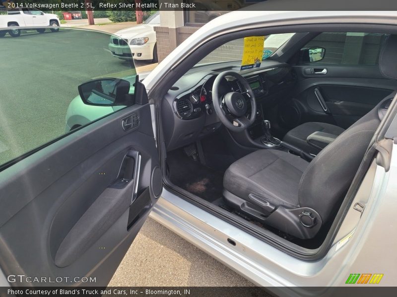 Reflex Silver Metallic / Titan Black 2014 Volkswagen Beetle 2.5L