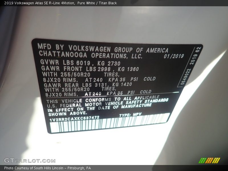 Pure White / Titan Black 2019 Volkswagen Atlas SE R-Line 4Motion