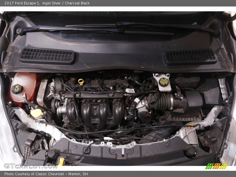 Ingot Silver / Charcoal Black 2017 Ford Escape S