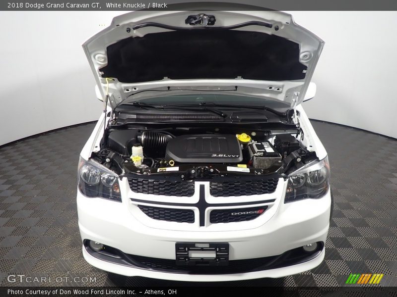 White Knuckle / Black 2018 Dodge Grand Caravan GT