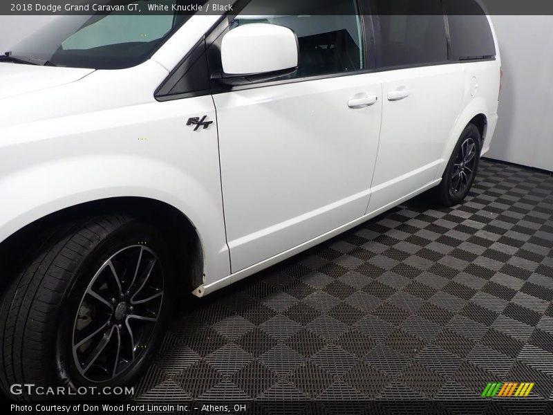 White Knuckle / Black 2018 Dodge Grand Caravan GT