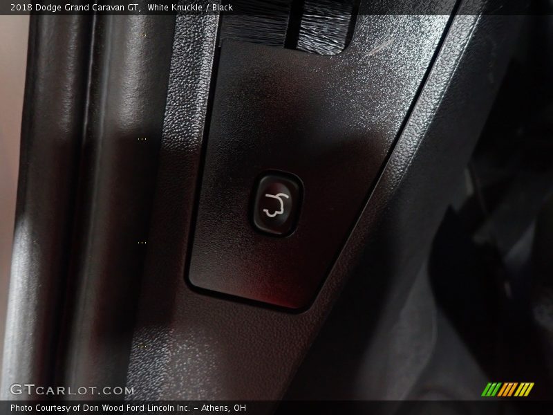 White Knuckle / Black 2018 Dodge Grand Caravan GT
