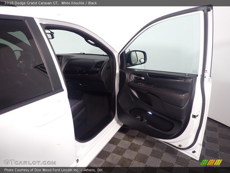 White Knuckle / Black 2018 Dodge Grand Caravan GT