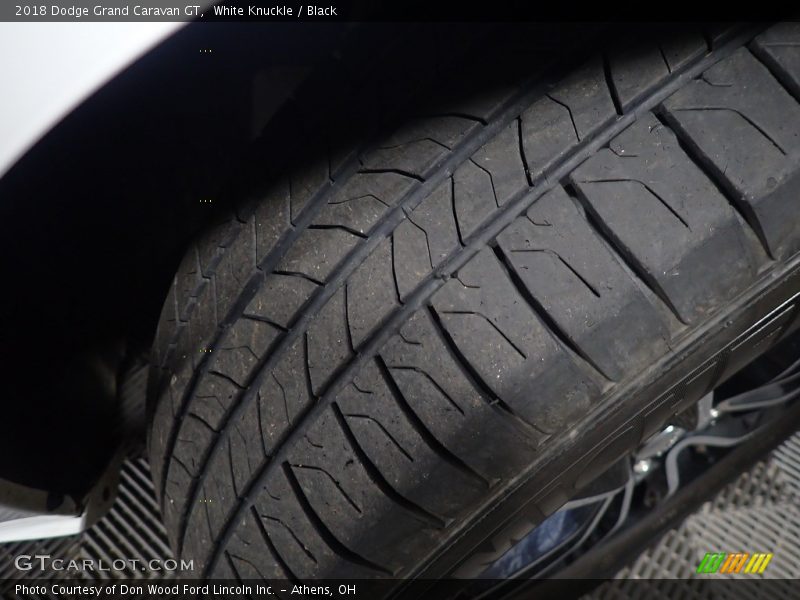 White Knuckle / Black 2018 Dodge Grand Caravan GT