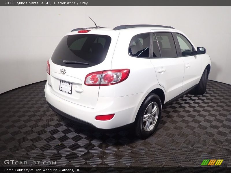 Glacier White / Gray 2012 Hyundai Santa Fe GLS