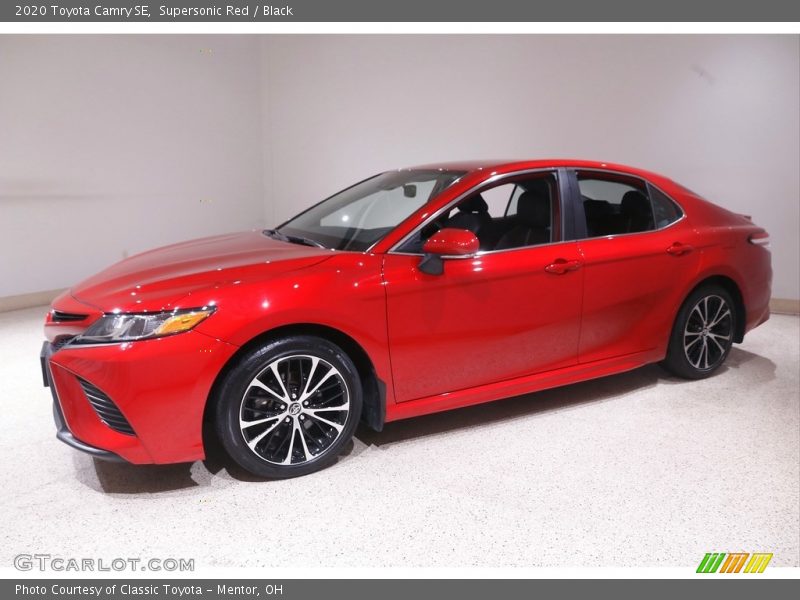 Supersonic Red / Black 2020 Toyota Camry SE