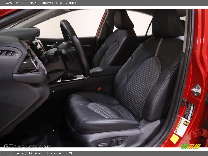 Supersonic Red / Black 2020 Toyota Camry SE