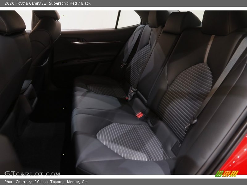Supersonic Red / Black 2020 Toyota Camry SE