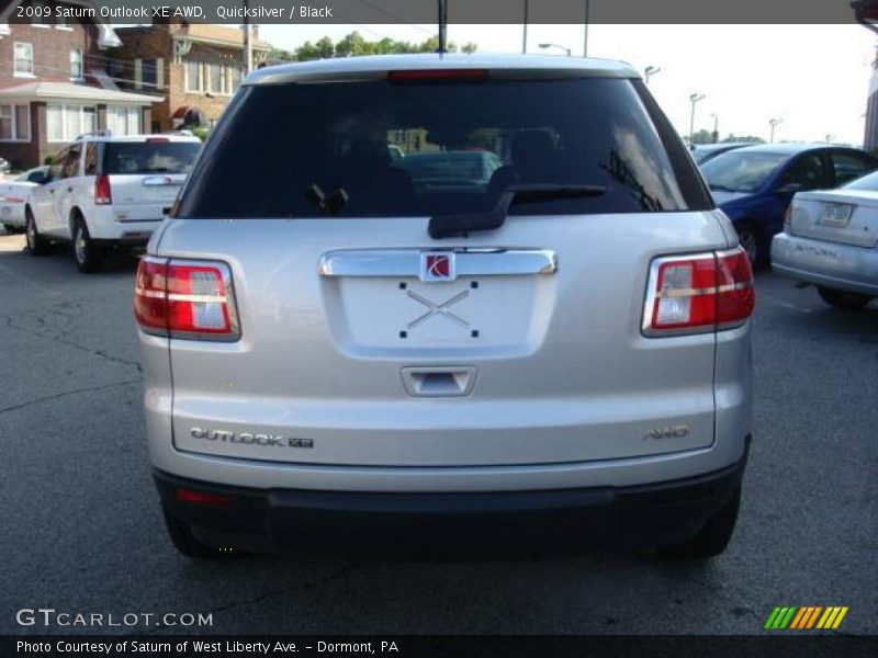 Quicksilver / Black 2009 Saturn Outlook XE AWD
