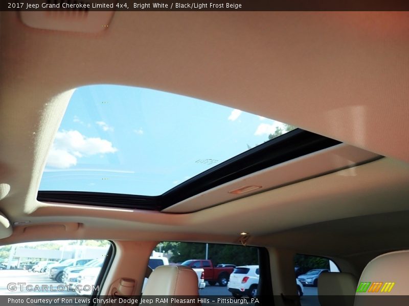 Bright White / Black/Light Frost Beige 2017 Jeep Grand Cherokee Limited 4x4