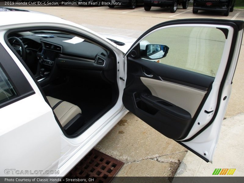 Platinum White Pearl / Black/Ivory 2019 Honda Civic EX-L Sedan