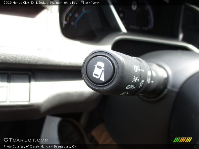 Platinum White Pearl / Black/Ivory 2019 Honda Civic EX-L Sedan