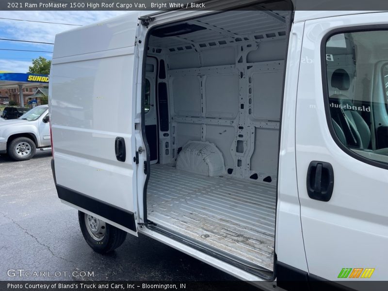 Bright White / Black 2021 Ram ProMaster 1500 High Roof Cargo Van