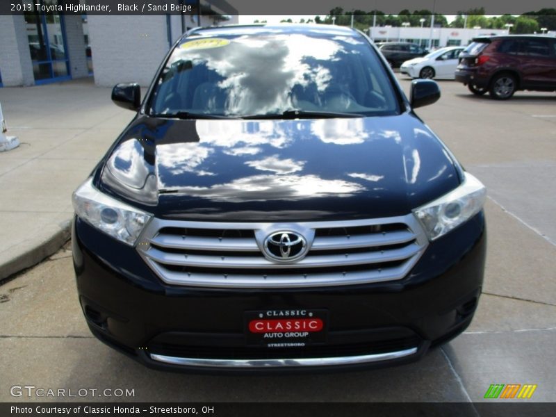 Black / Sand Beige 2013 Toyota Highlander