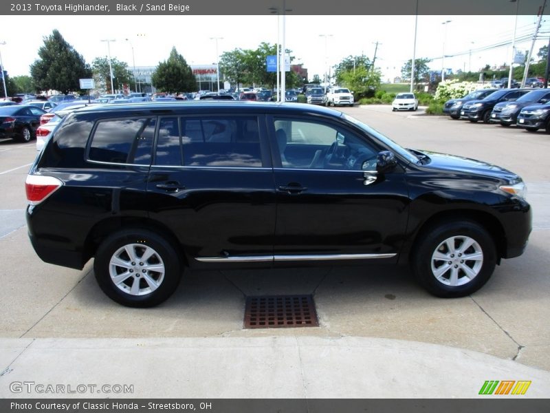 Black / Sand Beige 2013 Toyota Highlander