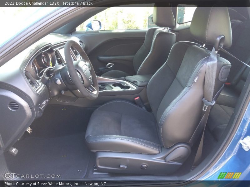  2022 Challenger 1320 Black Interior