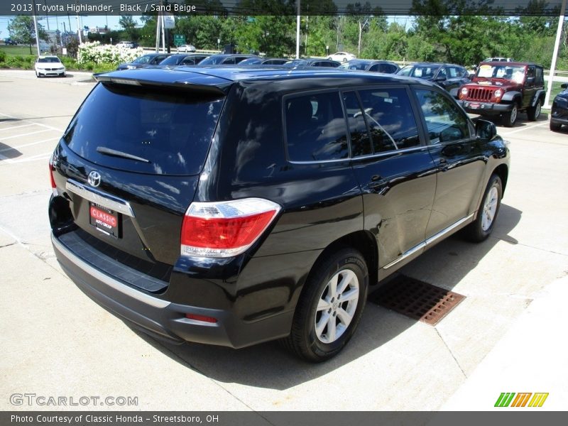 Black / Sand Beige 2013 Toyota Highlander