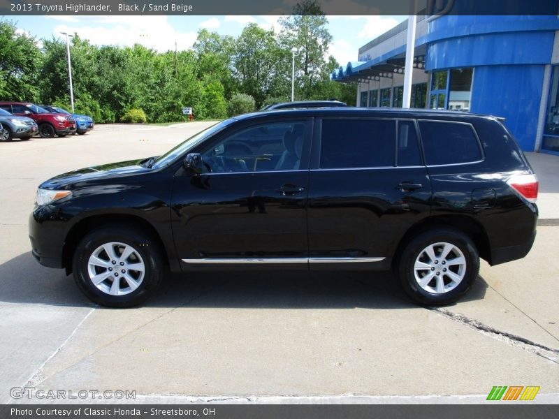 Black / Sand Beige 2013 Toyota Highlander