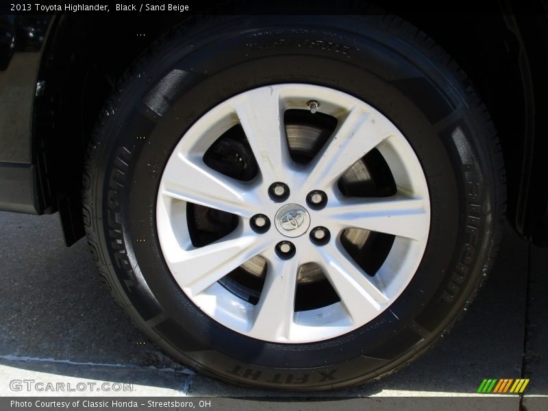 Black / Sand Beige 2013 Toyota Highlander