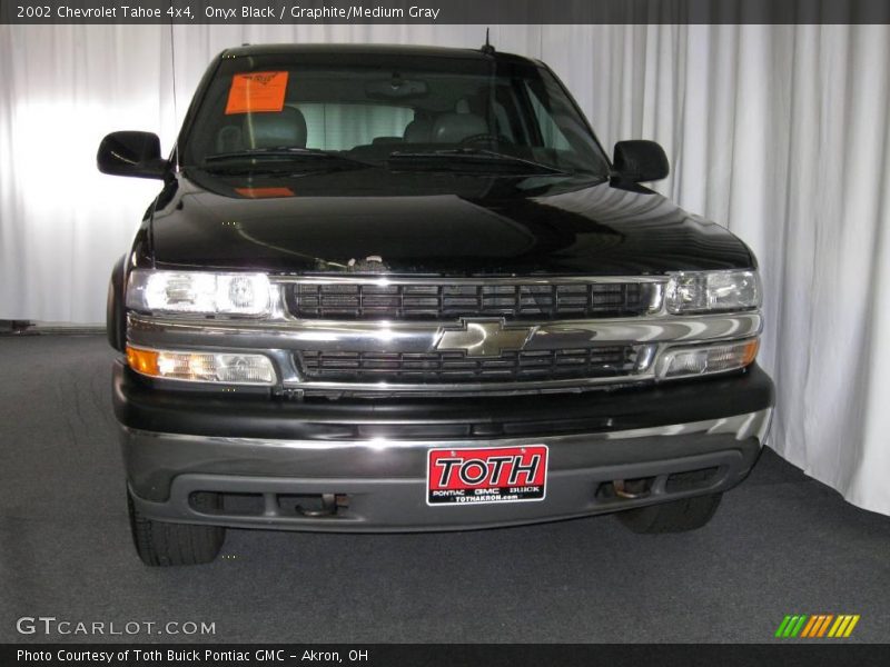 Onyx Black / Graphite/Medium Gray 2002 Chevrolet Tahoe 4x4