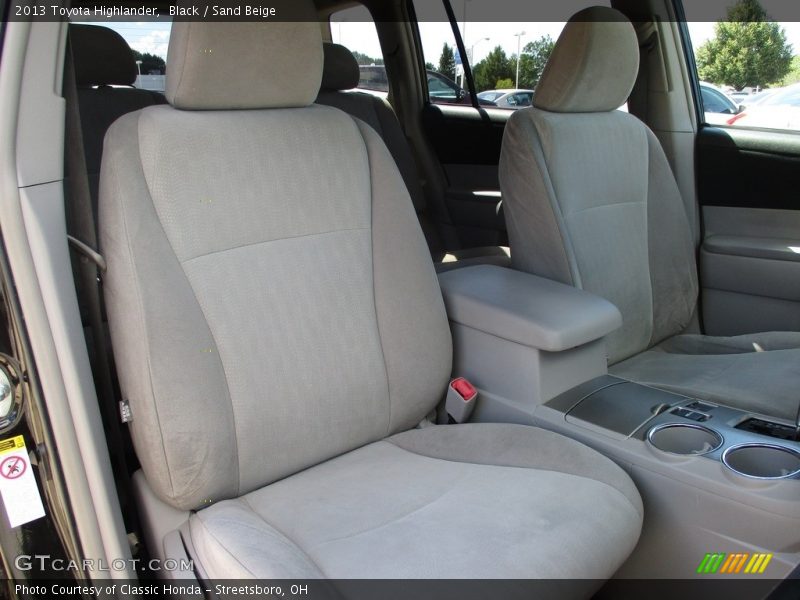 Black / Sand Beige 2013 Toyota Highlander