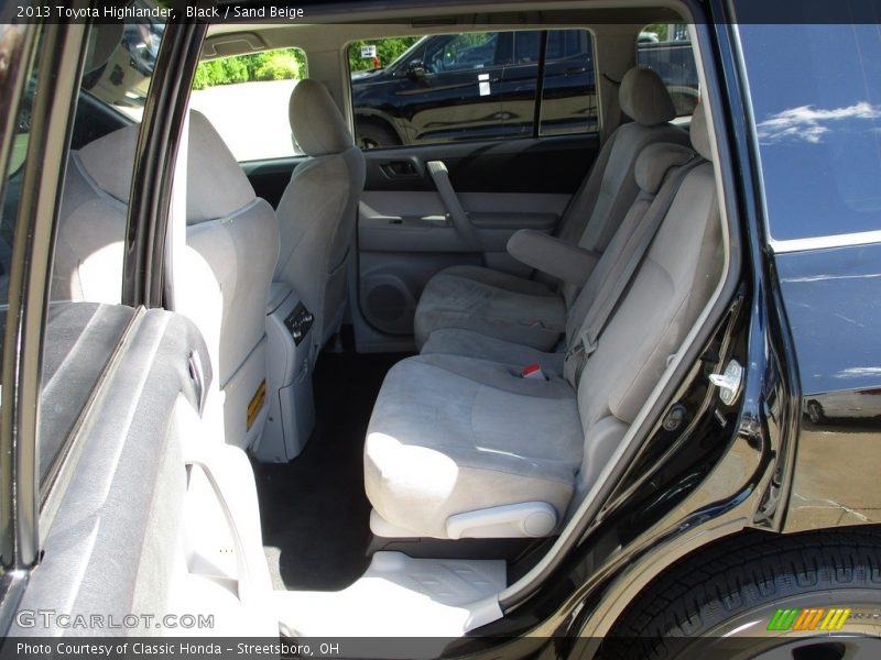 Black / Sand Beige 2013 Toyota Highlander