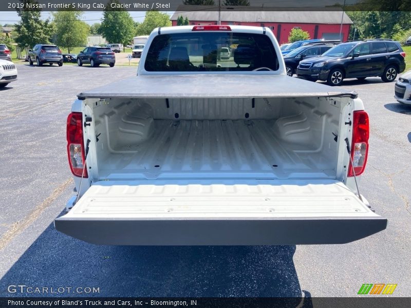 Glacier White / Steel 2019 Nissan Frontier S King Cab