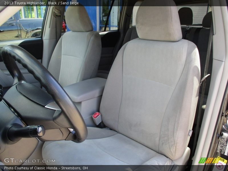 Black / Sand Beige 2013 Toyota Highlander