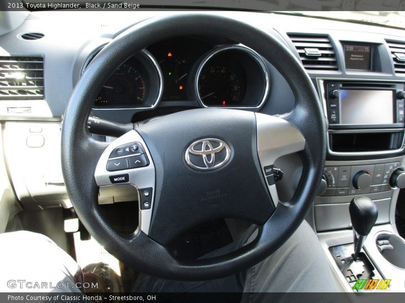 Black / Sand Beige 2013 Toyota Highlander