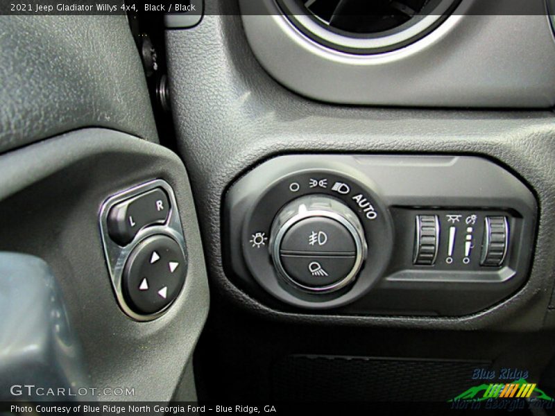 Black / Black 2021 Jeep Gladiator Willys 4x4