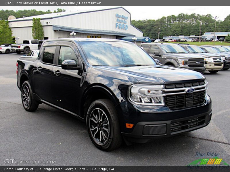 Front 3/4 View of 2022 Maverick Lariat AWD