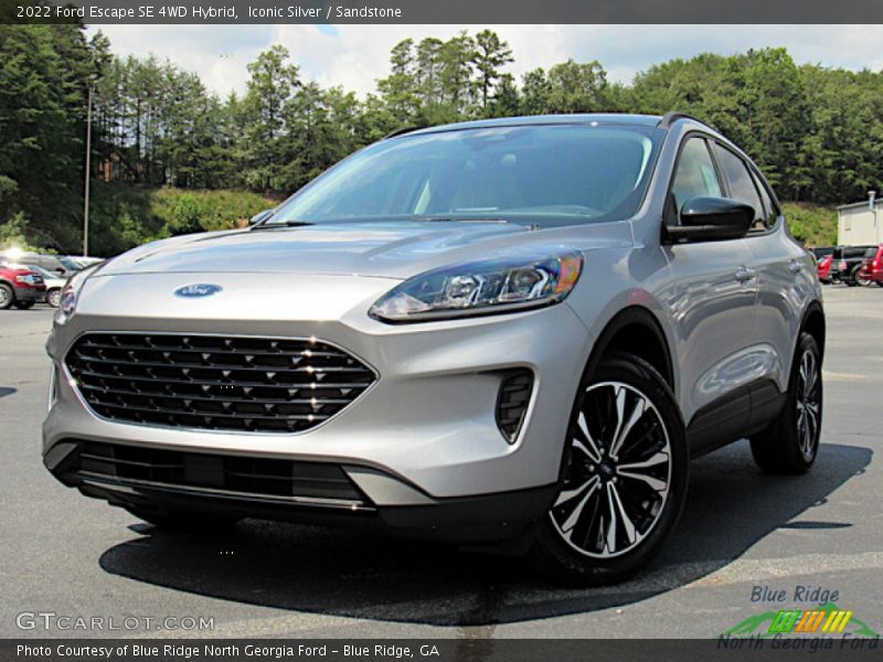 Iconic Silver / Sandstone 2022 Ford Escape SE 4WD Hybrid