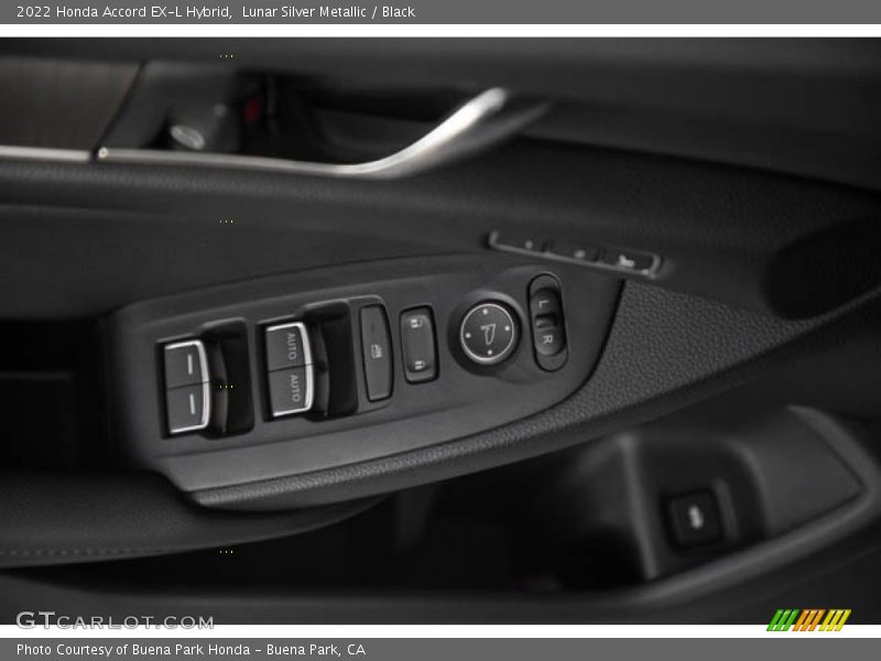 Controls of 2022 Accord EX-L Hybrid