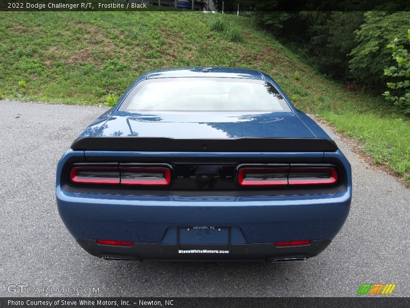 Frostbite / Black 2022 Dodge Challenger R/T