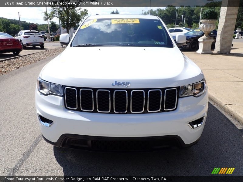 Bright White / Black 2020 Jeep Grand Cherokee Laredo 4x4