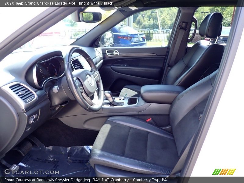 Bright White / Black 2020 Jeep Grand Cherokee Laredo 4x4
