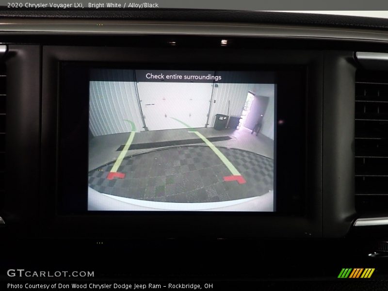 Bright White / Alloy/Black 2020 Chrysler Voyager LXi