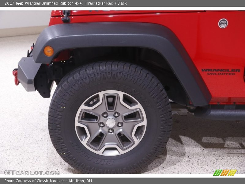 Firecracker Red / Black 2017 Jeep Wrangler Unlimited Rubicon 4x4