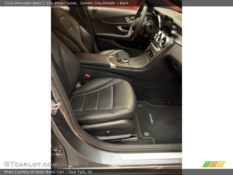 Selenite Grey Metallic / Black 2019 Mercedes-Benz C 300 4Matic Sedan